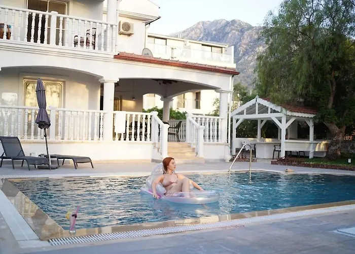 Villa Derin Su *