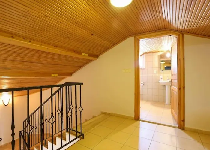 Villa Derin Su *