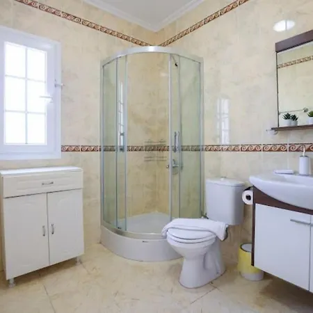 Derin Su פאטהיה