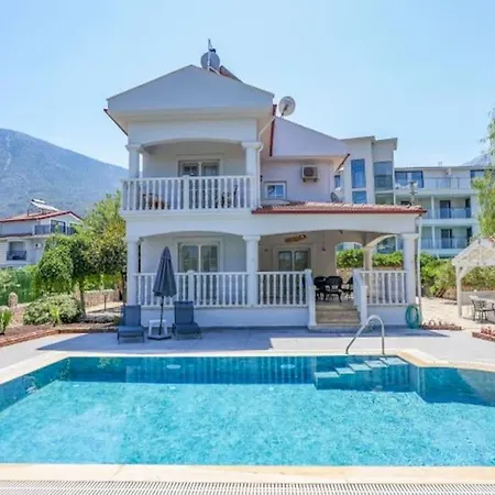 Derin Su פאטהיה