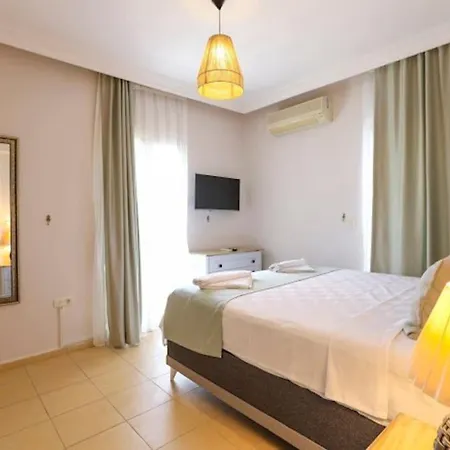 Villa Derin Su *